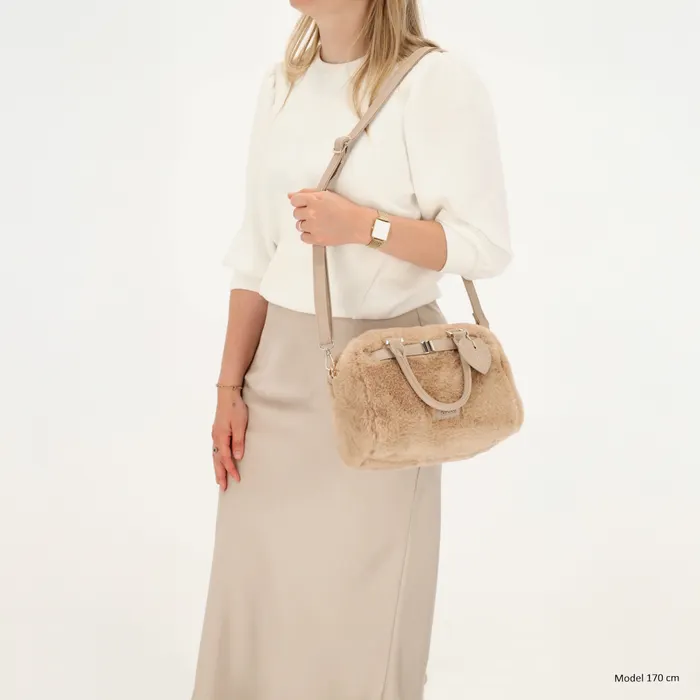 Charm London Stockholm Handtas Faux Fur Beige - Afbeelding 2