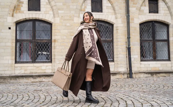 Charm London Winter Must-Haves Sjaal Stip Bruin - Afbeelding 2