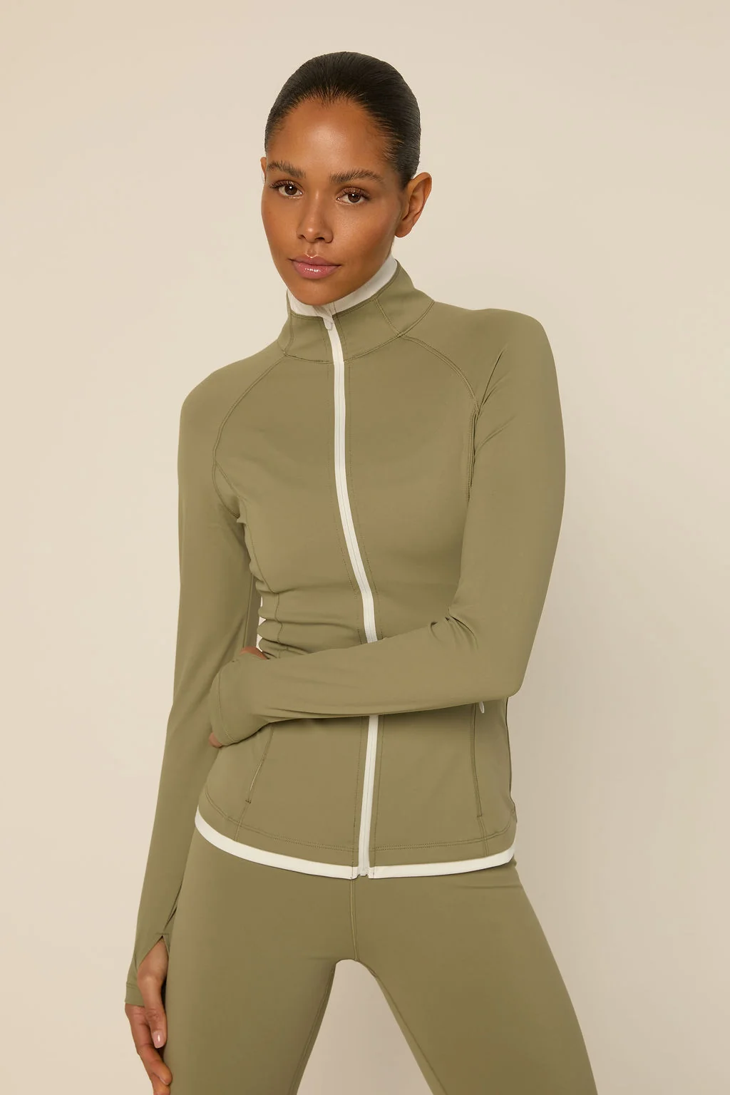 The Lola Club  Bruna Jacket | Sage Green - Afbeelding 2