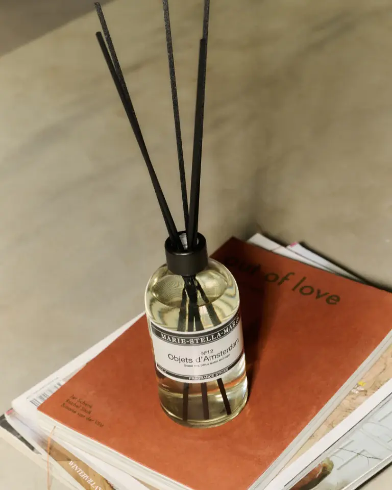 ODA_Fragrance_Sticks_Brand_Campaign_2025_2_2048x Geurstokjes 250 ml No.12 Objets d'Amsterdam