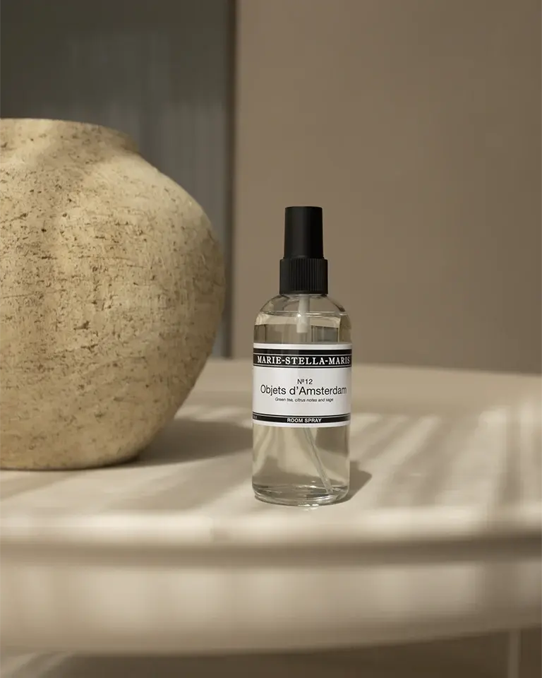 8720701161795RoomSprayObjetsd_Amsterdam100mlmoodshot1768x960_2048x Room Spray 100 ml No.12 Objets d'Amsterdam