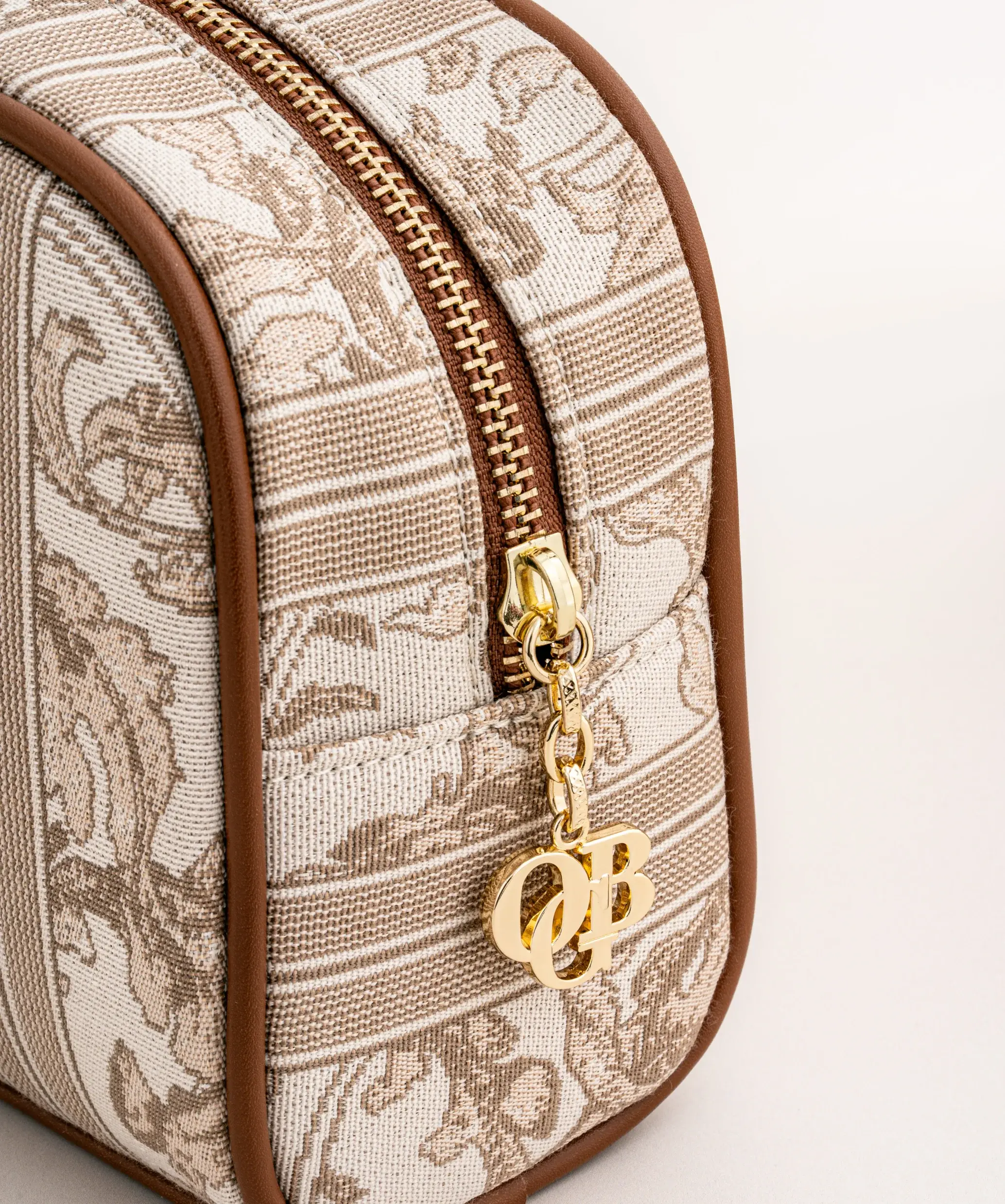 Productformaat_19 Olcay Gulsen CATHERINE MAKEUP CASE