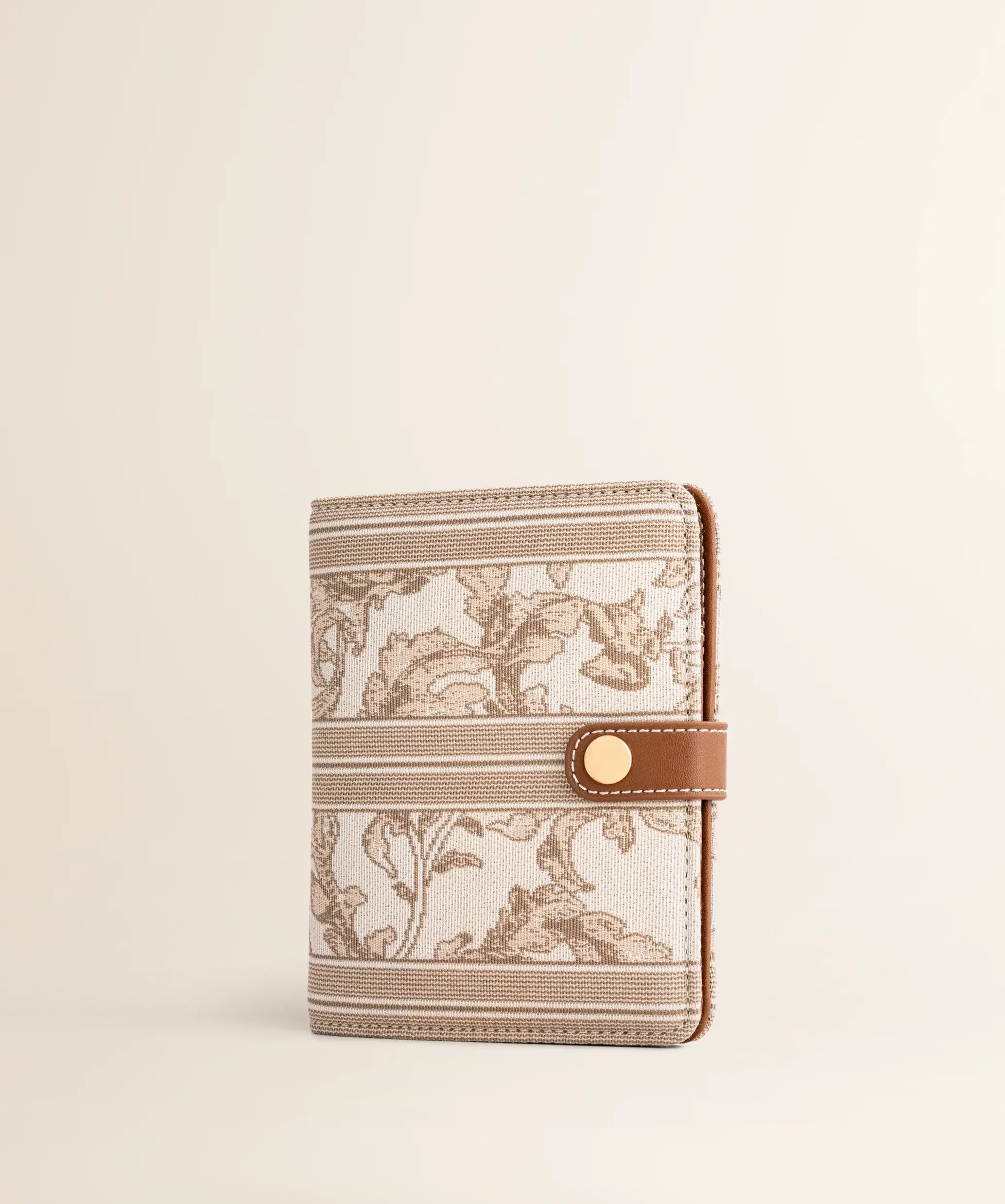Olcay Gulsen VOYAGE VOYAGE PASSPORT HOLDER