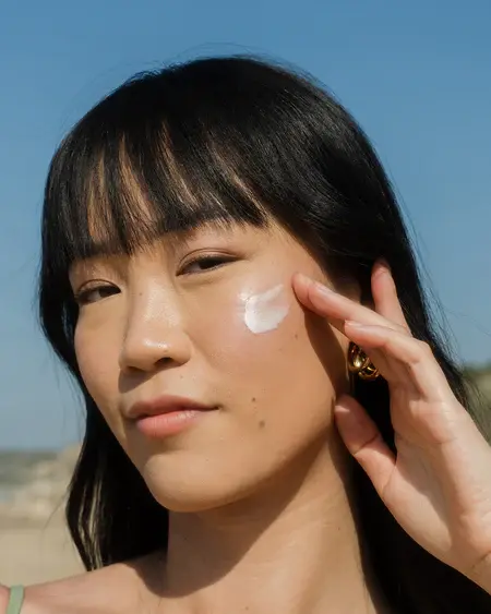 2025_CL10020_PDP_3 Coola Face Sunscreen Lotion