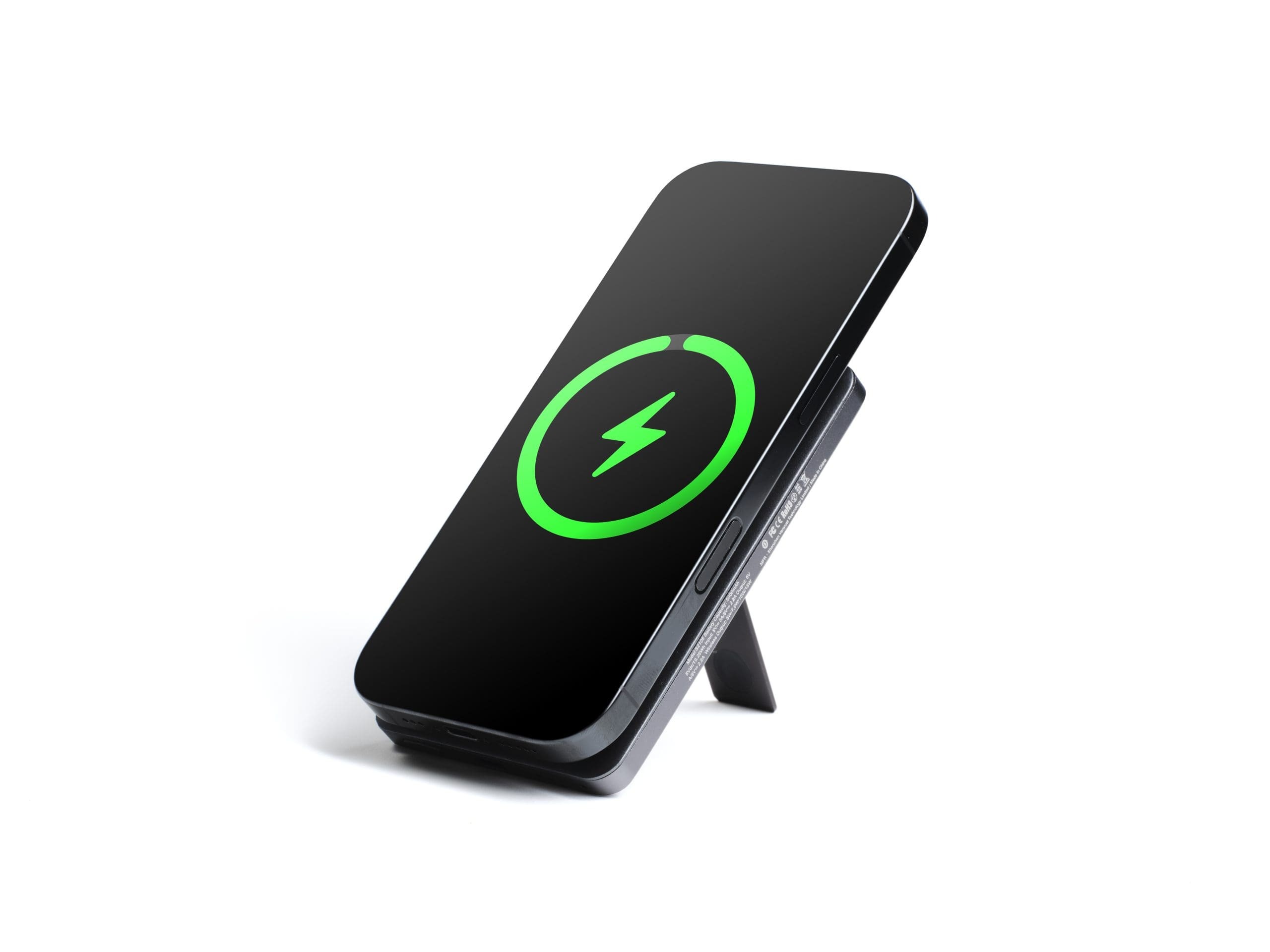 Image-9-scaled_eyd Draadloze Powerbank