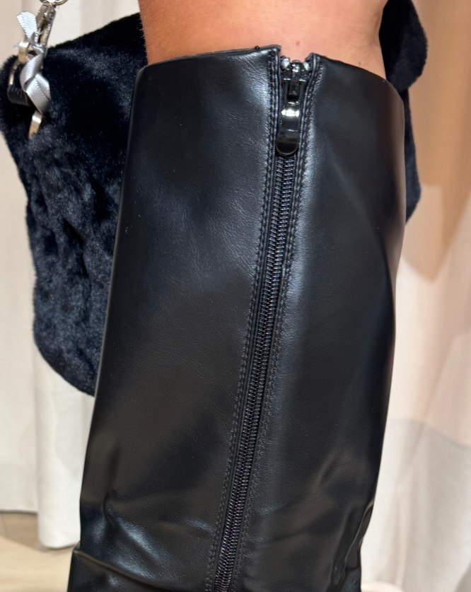 75v7bej4 Lederlook laars zwart