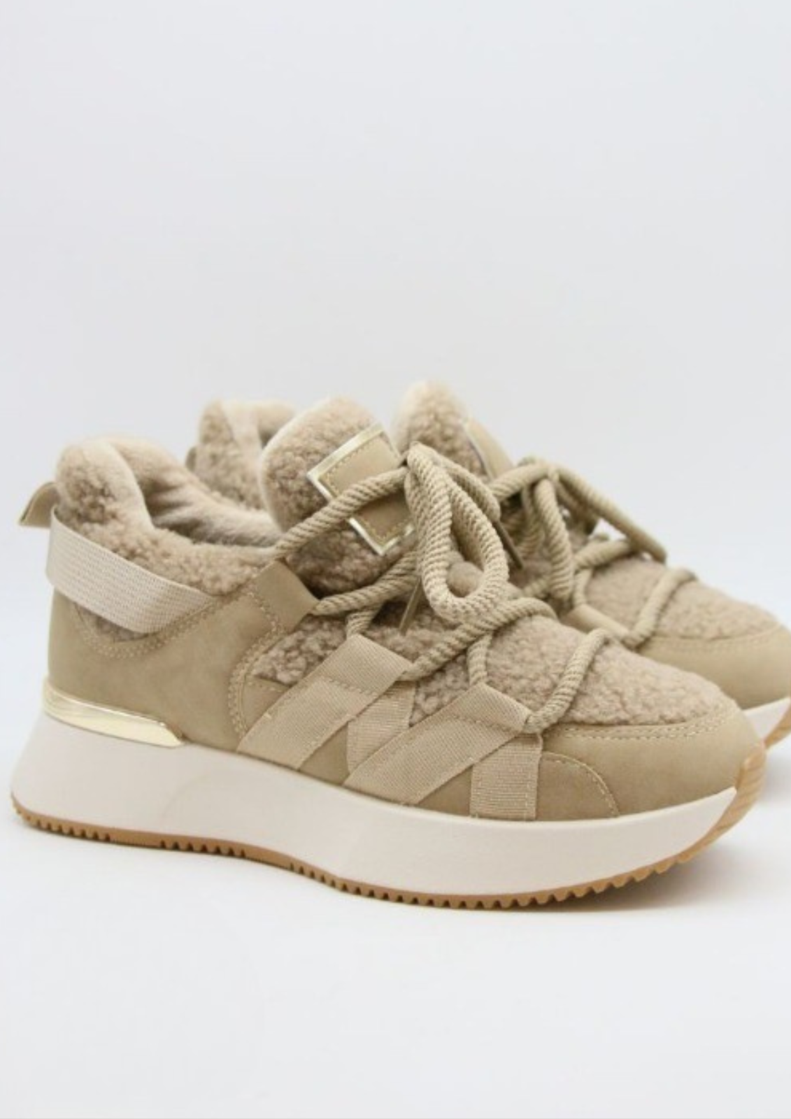 Teddy Sneakers