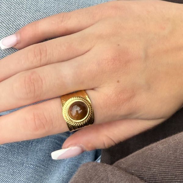 Label Six Brown stone ring