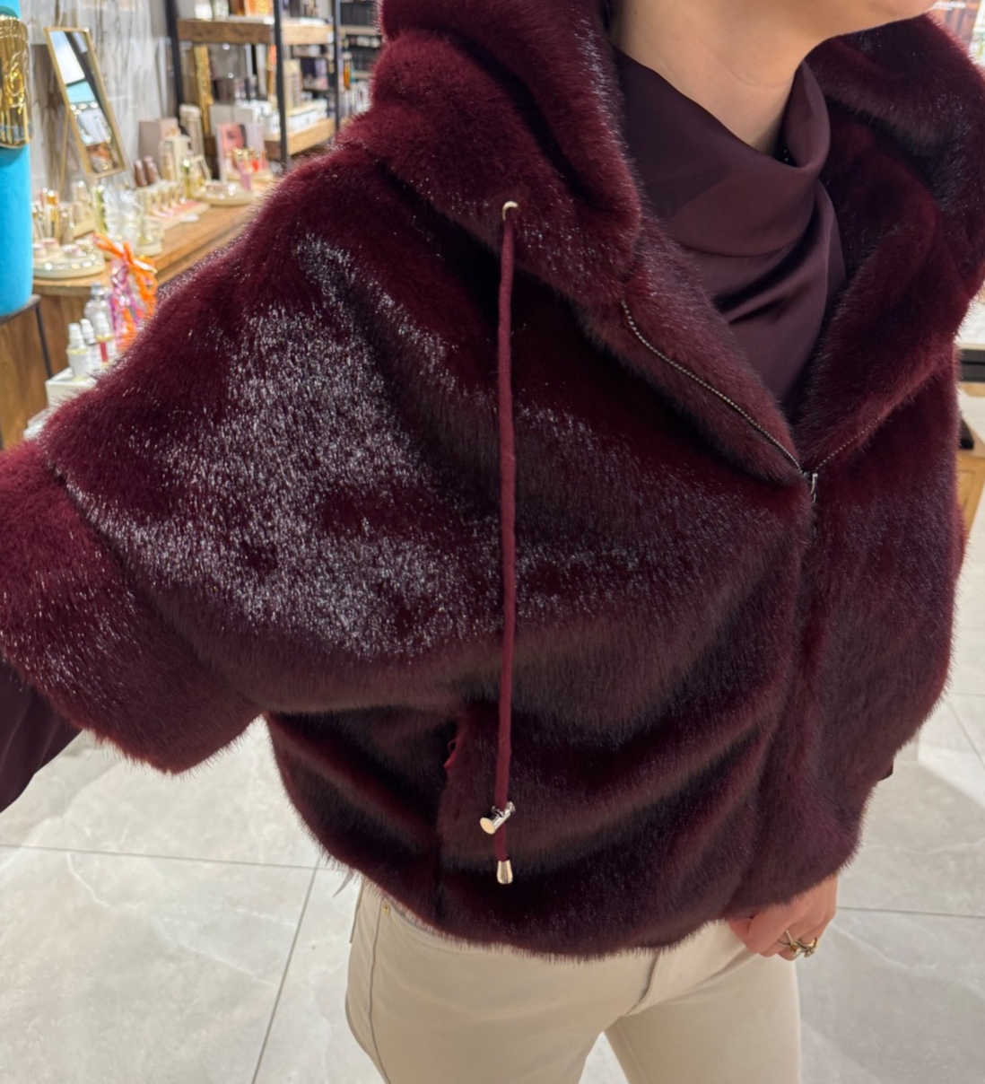 c4emcd0c Faux fur bodywarmer burgundy