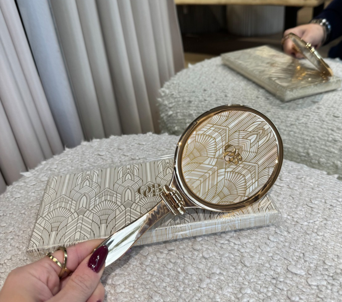Olcay Gulsen Miracle Mirror