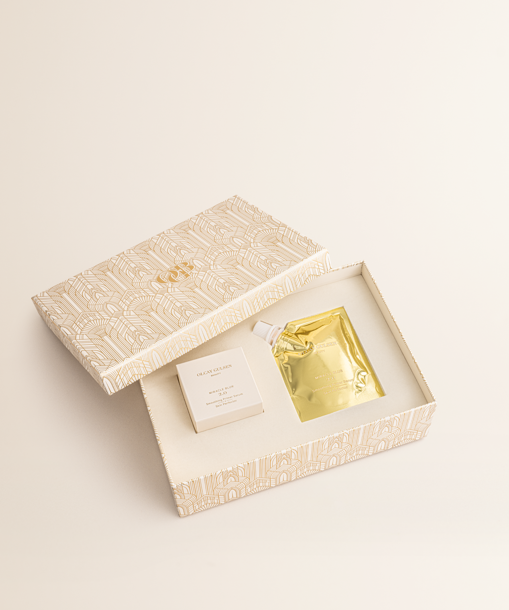still_blur_giftbox Olcay Gulsen MIRACLE BLUR GIFTBOX