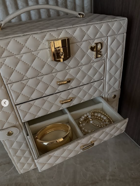 Schermafbeelding_2025-10-31_133838 PScallme Luxe Jewellery Box