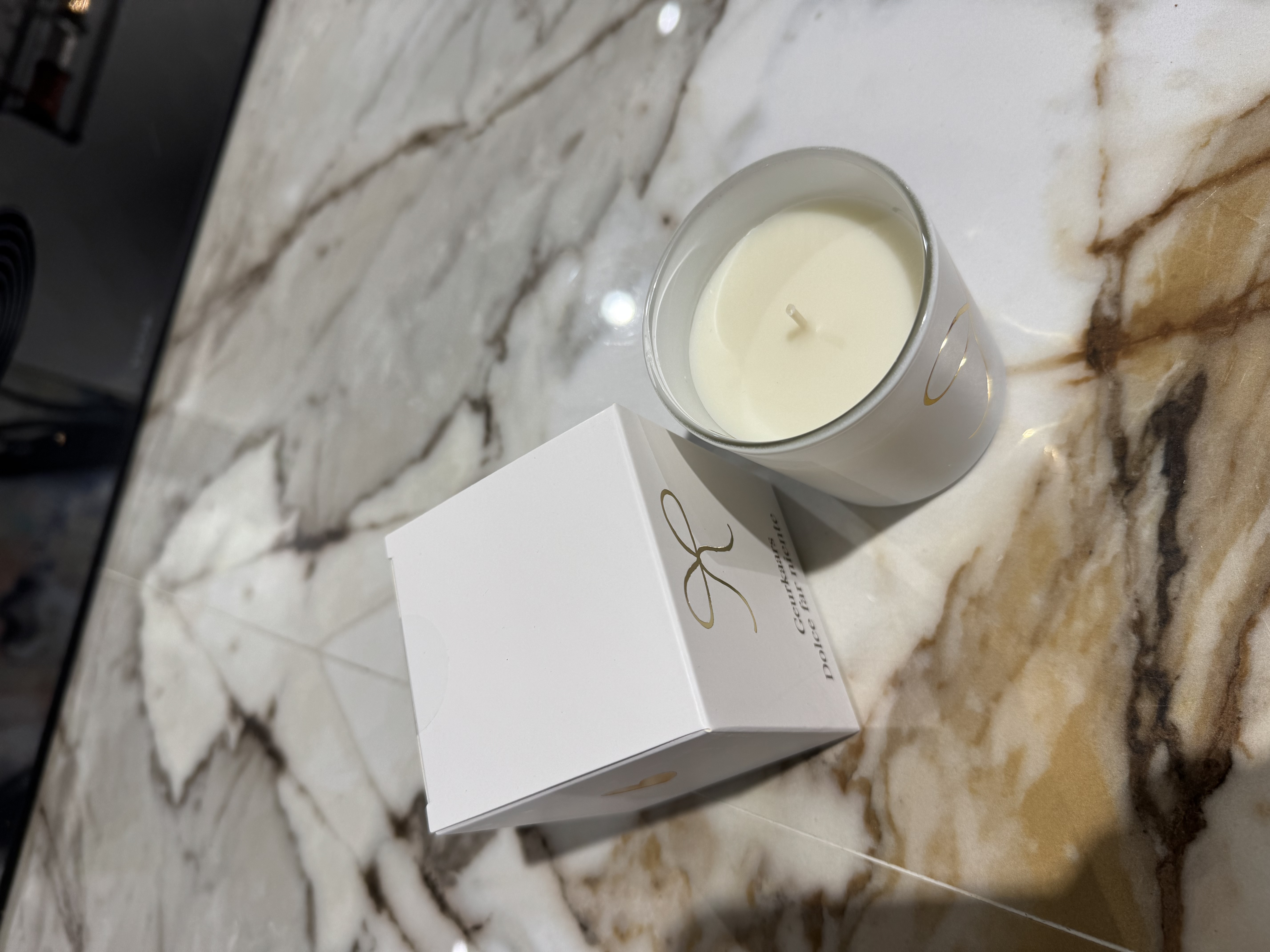 Stationery & gift geurkaars gouden strik