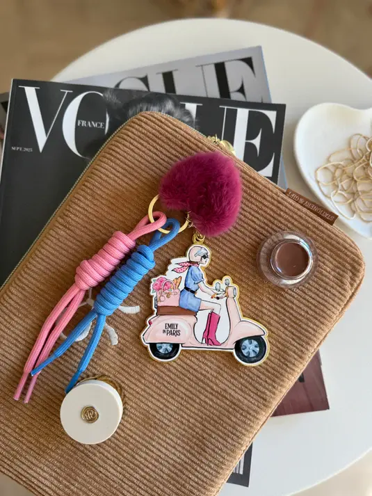 Stationery & gift Emily in Paris Bagcharm Scooter